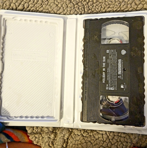 🔥Holiday in the Sun (1994 VHS) Olsen Twins - Picture 2 of 7